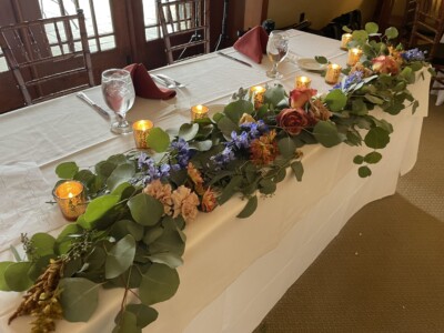 sweetheart table wedding flowers
