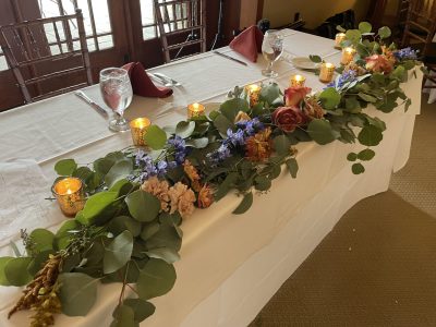 sweetheart table wedding flowers