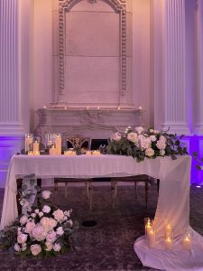 sweetheart table wedding flowers