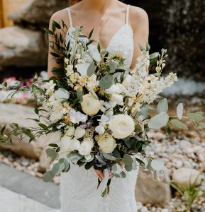 bridal bouquet wedding flowersNovella's New Paltz