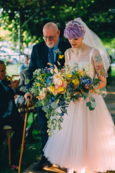 bridal bouquet wedding flowers Tarrywile Park & Manor