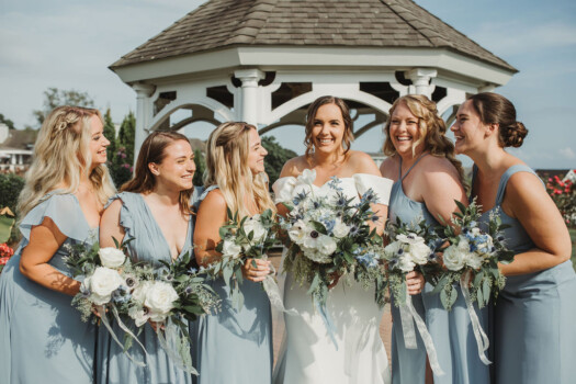 bridal bouquet wedding flowersWater’s Edge