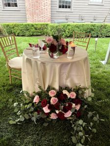 sweetheart table wedding flowers