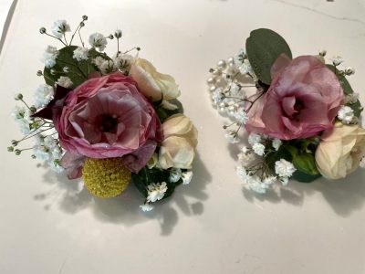 corsages